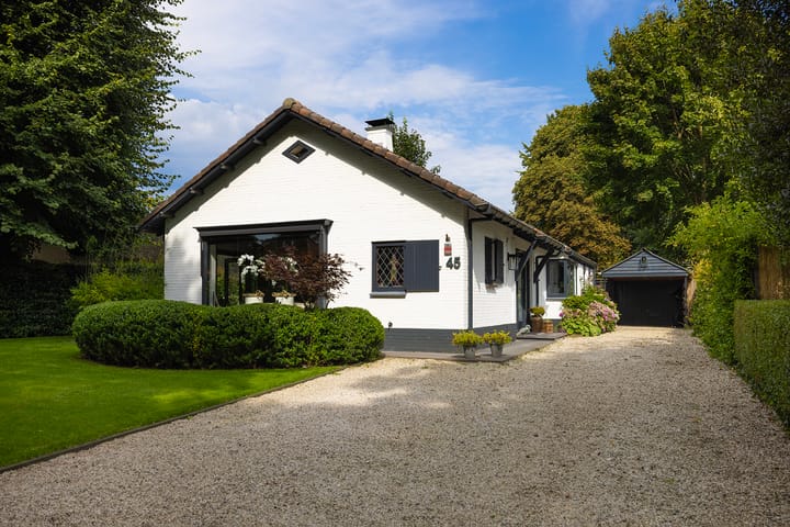 Photo of property F.A. Molijnlaan 45, Nunspeet