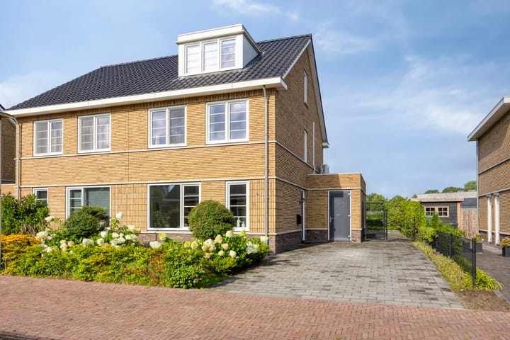 F.C. Dondersstraat 7 in Hengelo Foto
