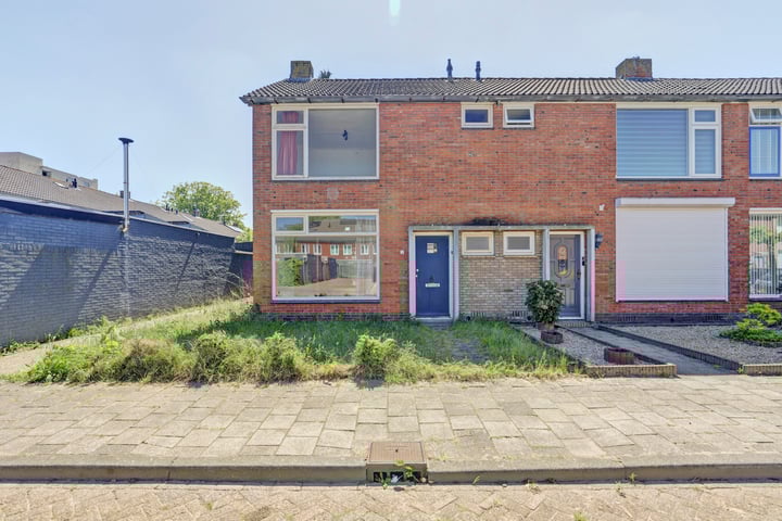 Fagelstraat 1 in Oosterhout foto