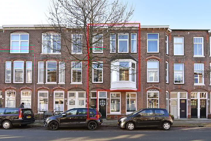 Photo of property Fahrenheitstraat 306, 's-Gravenhage