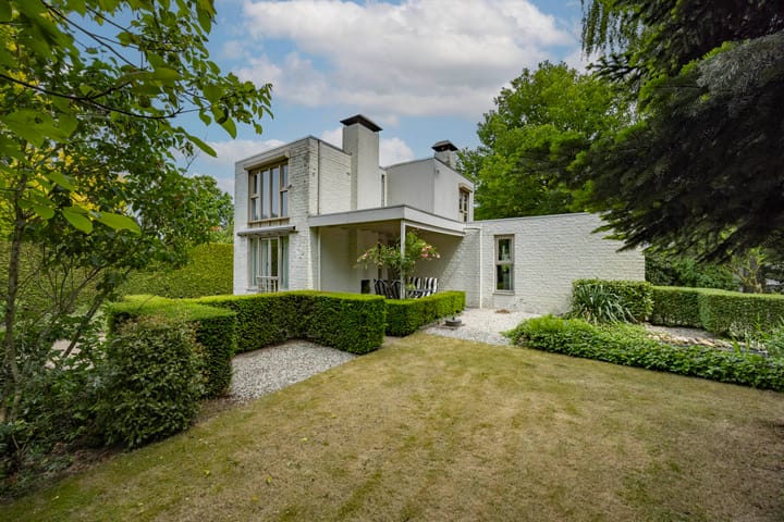 Photo of property Felix Timmermanslaan 8, Hilvarenbeek