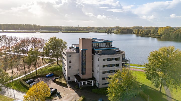 Fellinilaan 332 dans Almere photo