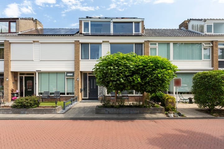 Photo of property Ferdinand Bolplein 18, Maassluis