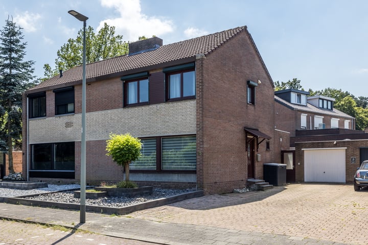 Ferdinand Bolstraat 16 in Brunssum