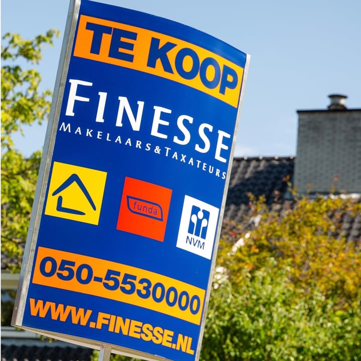 Logo Finesse Makelaars & Taxateurs