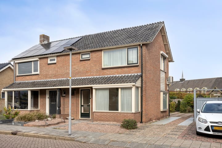 Fintstraat 5 in Brakel