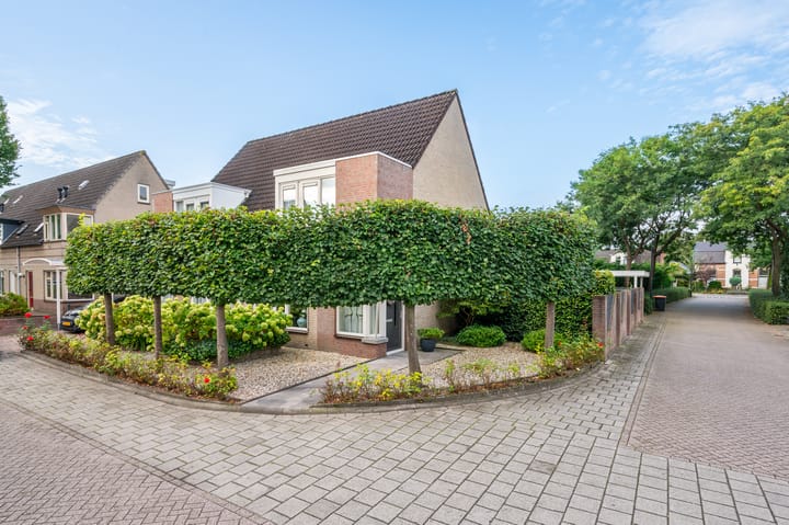 Fitislaan 35 in Apeldoorn