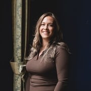 Foto van Fleur Smeets, Officemanager bij Van Cromvoirt Makelaardij en Advies | NVM & Qualis