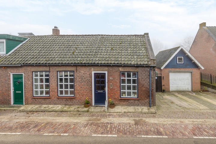 Flierstraat 63 in Lage Zwaluwe