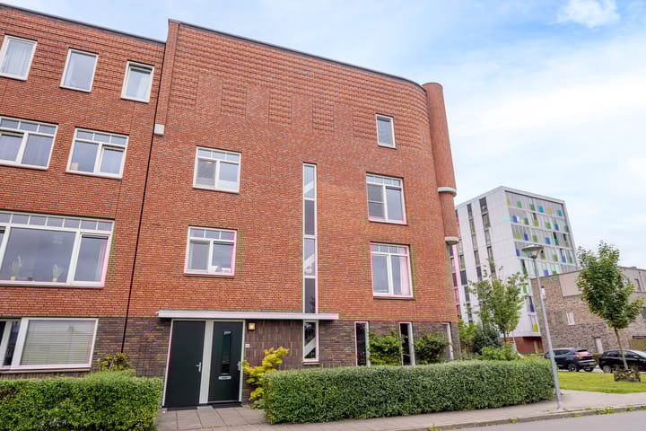 Florakade 544 in Groningen photo