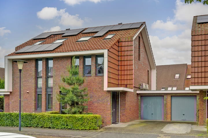 Floralaan 29 in Elst Foto
