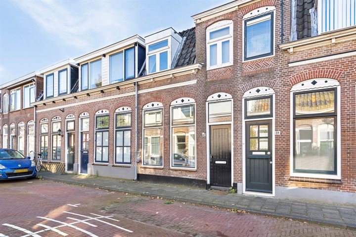 Floresstraat 21 in Leiden