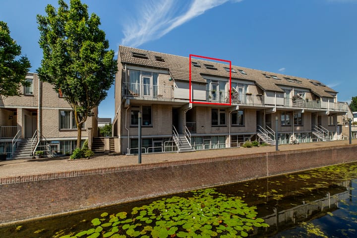 Photo of property Floris Burgwal 45, Capelle aan den IJssel