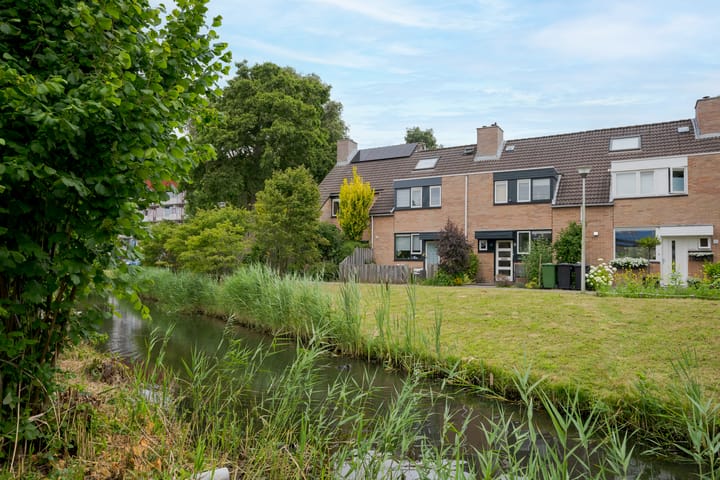 Floriszpad 13 in Voorschoten