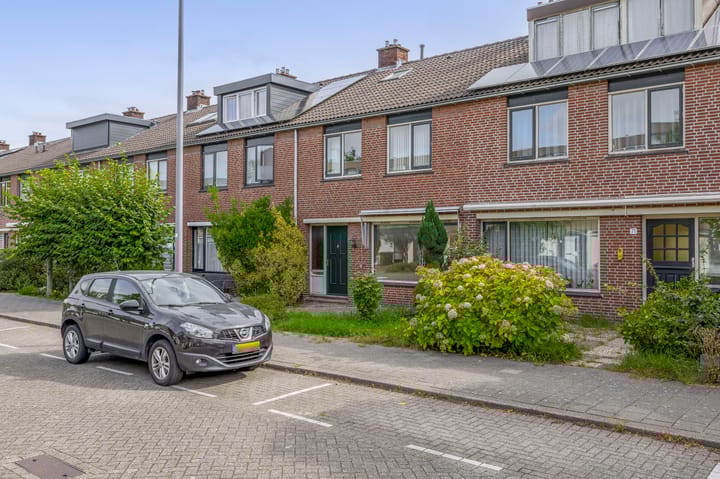 Photo of property Fluitekruid 73, Rotterdam
