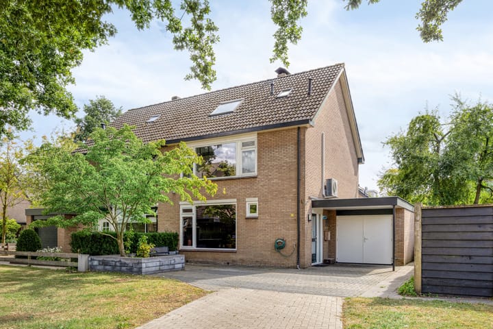 Fluitekruidlaan 31 in Scherpenzeel