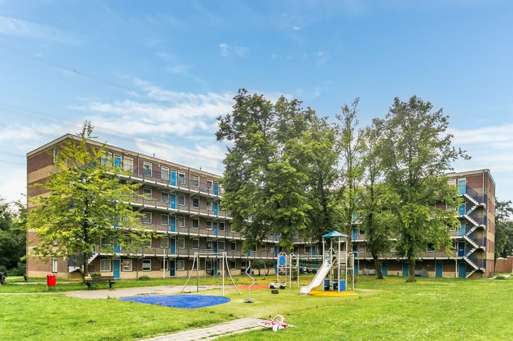 Fluitekruidweg 214 in Zaandam