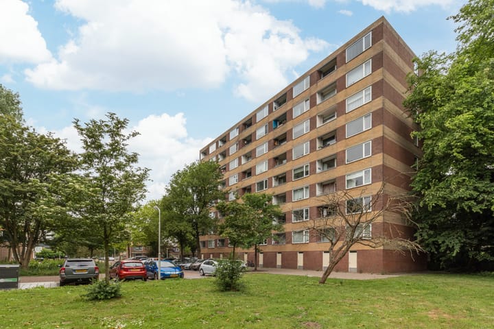 Fluitekruidweg 85 in Zaandam foto