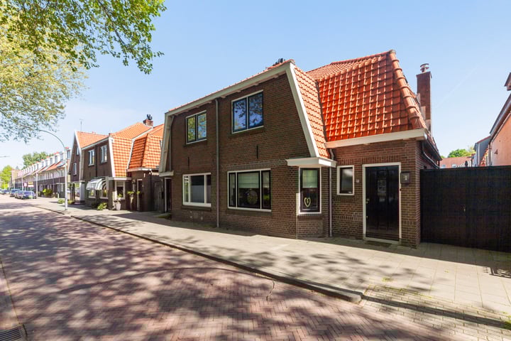 Fop Smitstraat 43 in Alblasserdam
