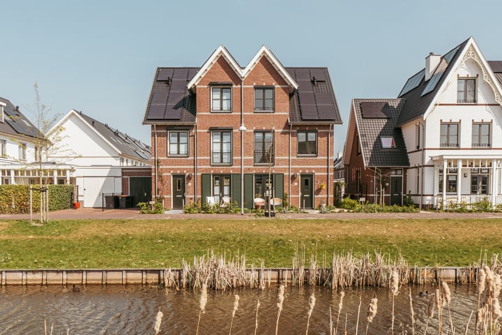 Fort Rhijnauwenstraat 8 in Weesp