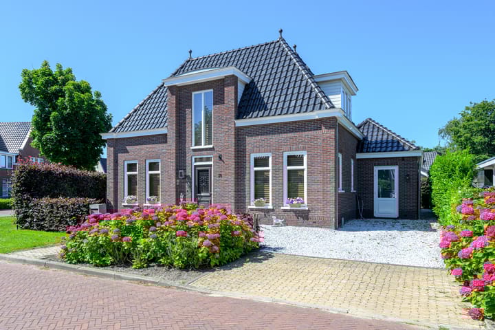 Photo of property Fostedina 35, Twisk