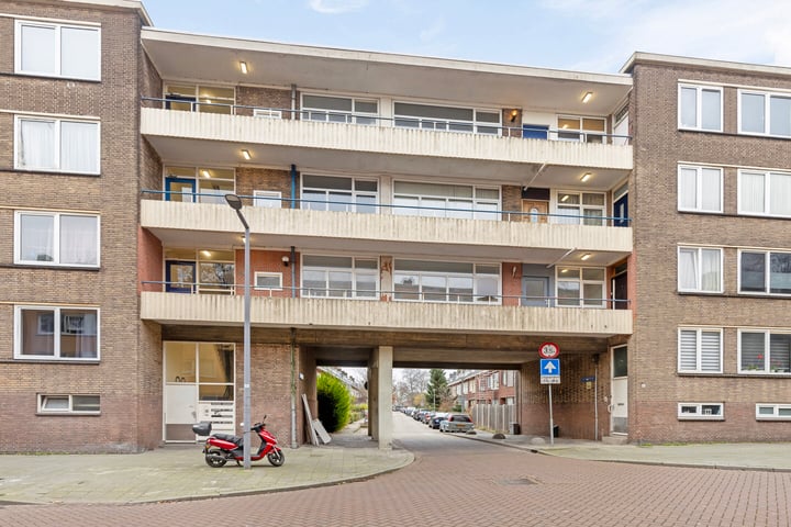 Frans Bekkerstraat 88A in Rotterdam