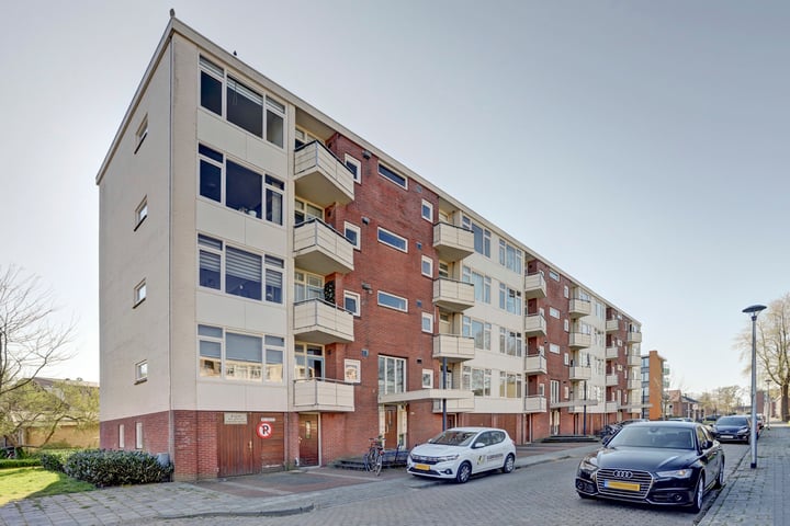 Photo of property Frans Halsstraat 22, Almelo