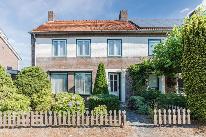 Frans van Nunenstraat 38 in Steensel