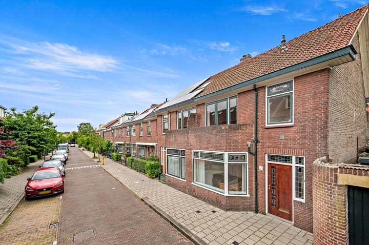 Fransen van de Puttestraat 2 in Delft