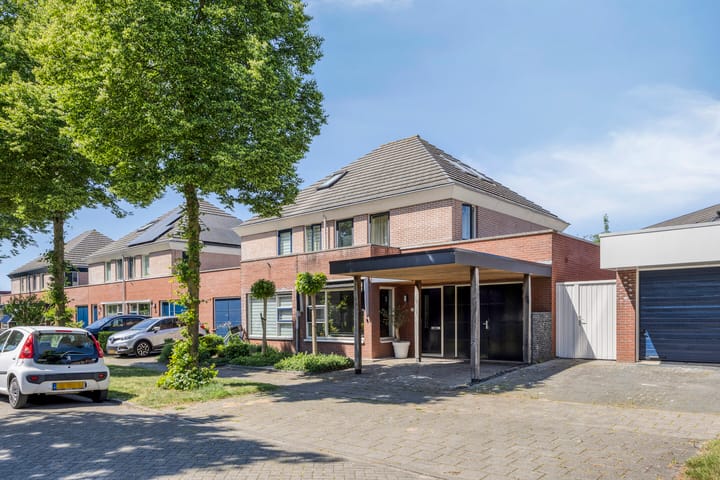 Fré Cohenlaan 21 in Enschede photo