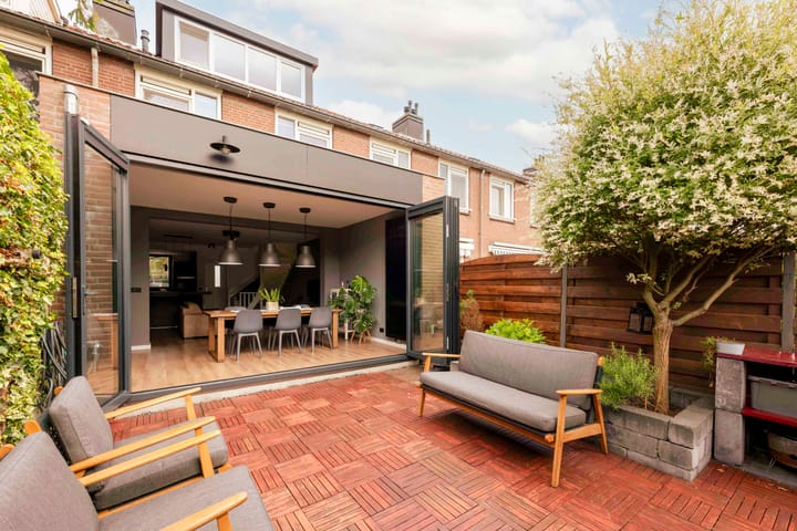 Photo of property Fred. Thomasstraat 16, Amsterdam
