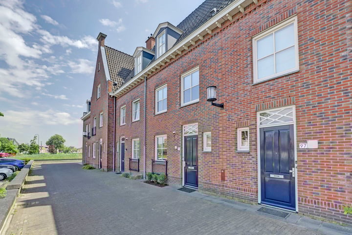 Frederik Hendrik wal 95 in Geertruidenberg