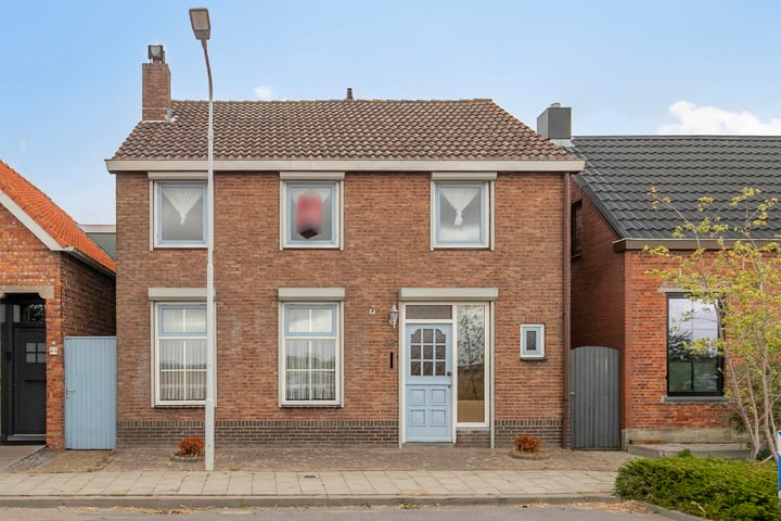 Frederik Hendrikstraat 38 in Lamswaarde