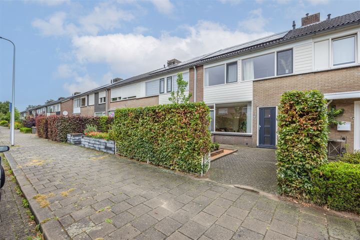 Frederik van Eedenstraat 48 in Oldenzaal