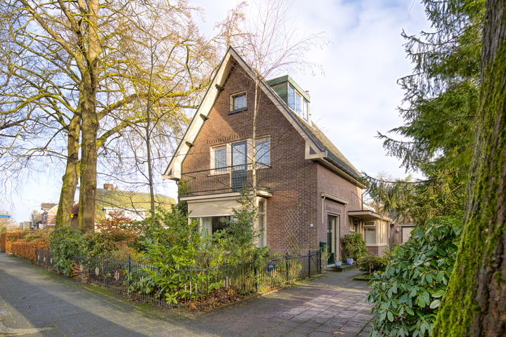 Frederikslaan 4 in Apeldoorn