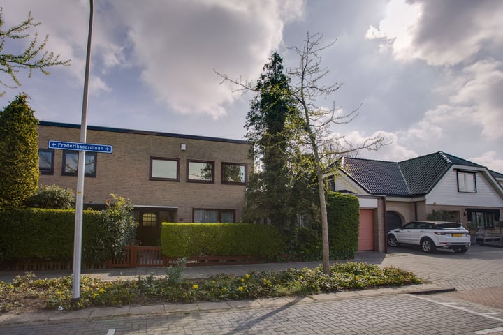 Frederiksoordlaan 19 in Rijnsburg