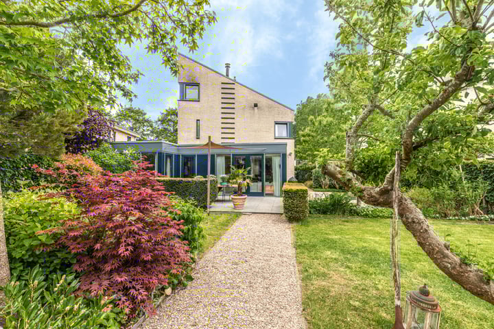 Photo of property Frederiksveld 18, Nieuw-Vennep