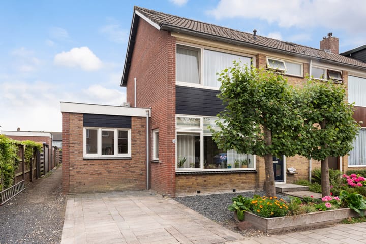 Fresiastraat 1 in Noorden