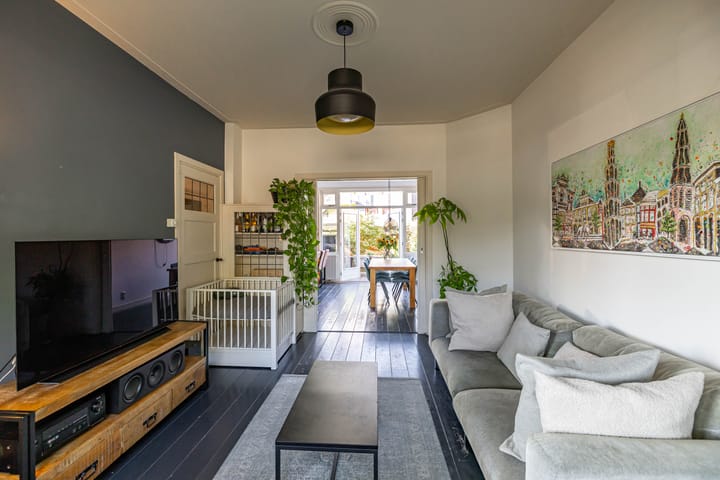 Photo of property Friesestraatweg 24-8, Groningen