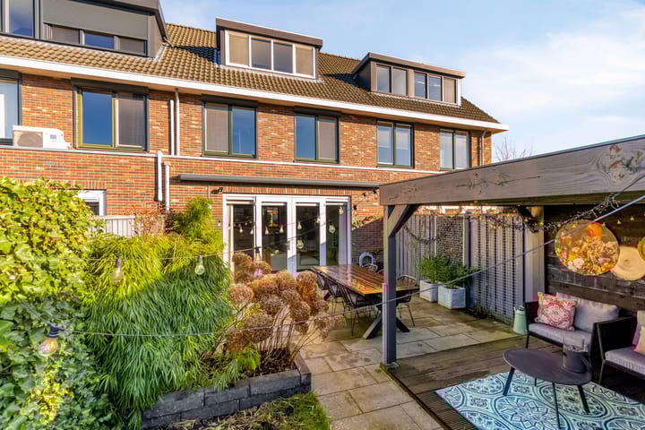 Frits Zernikestraat 3 in Almere