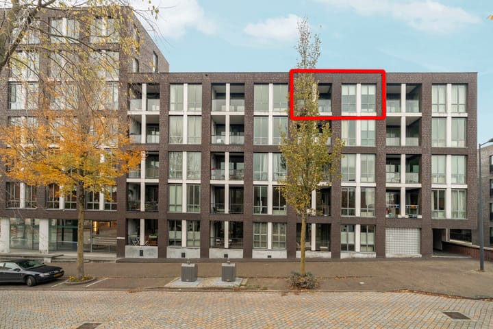 Fritz Dietrich Kahlenbergstraat 111 in Amsterdam