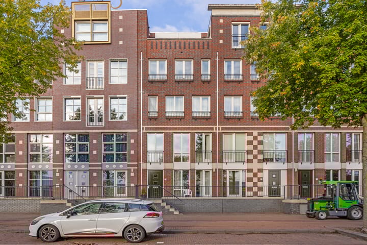 Frontonstraat 35 in Helmond