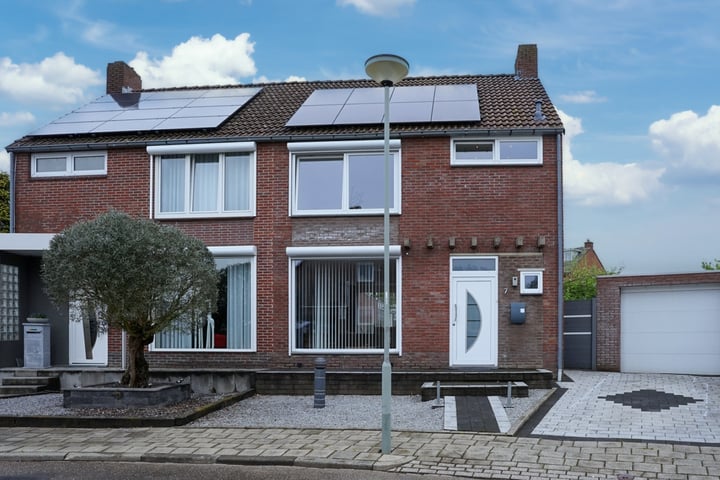 Photo of property Froweinstraat 7, Landgraaf