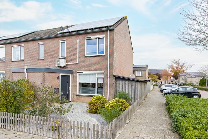 Photo of property Fruithof 2, Heerewaarden