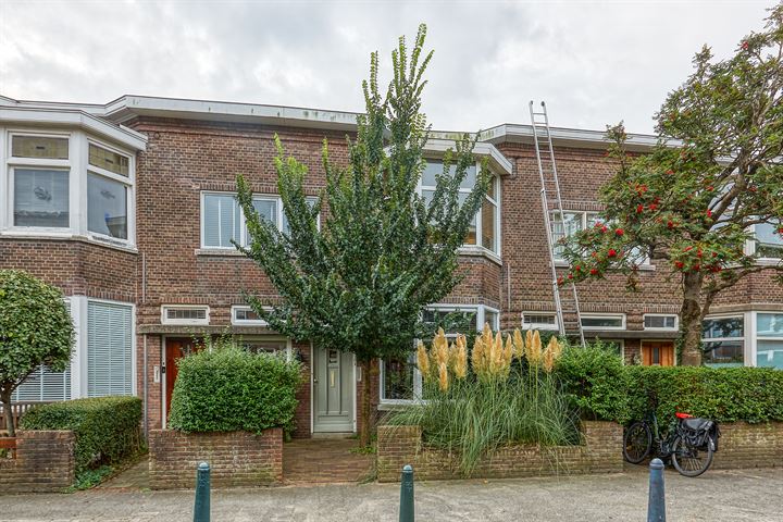 Photo of property Fuchsiastraat 20, 's-Gravenhage