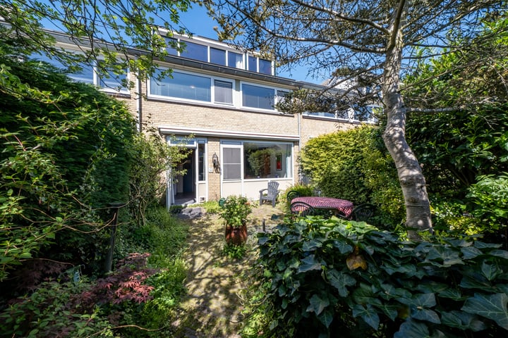 Photo of property Futenlaan 19, Vinkeveen