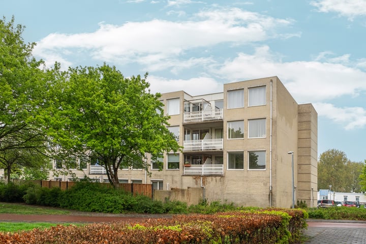 G.A. Overdijkinkstraat 122 in Almere