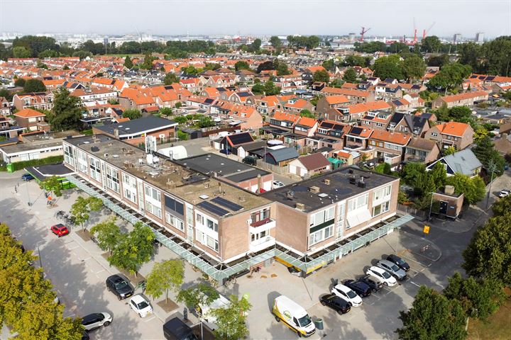 G.A.Soetemanweg 65 in Pernis Rotterdam