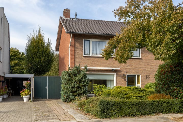 G.B. Vloedbeldlaan 6 in Almelo