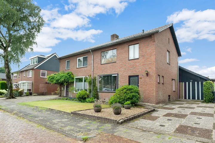 G J Piksenstraat 14 in Nijverdal